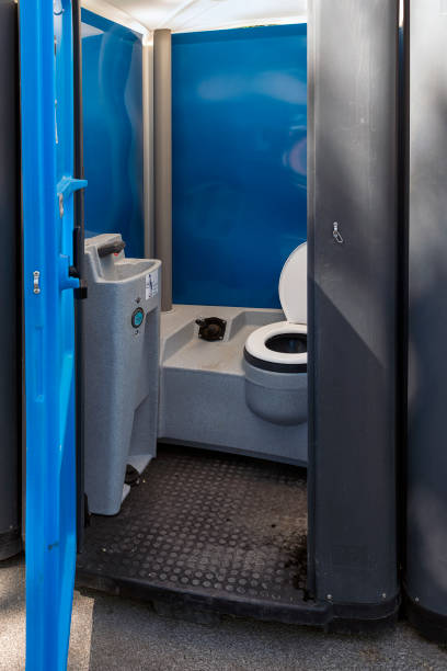 Best Affordable portable toilet rental  in Perry, KS