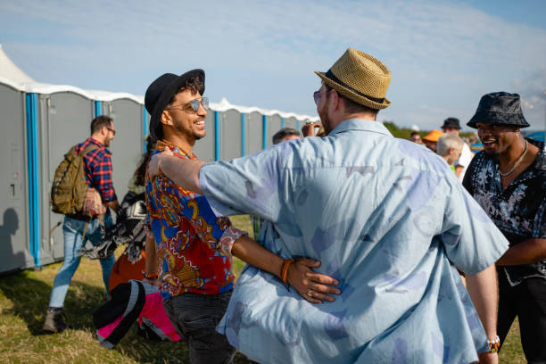 Best Luxury portable toilet rental  in Perry, KS